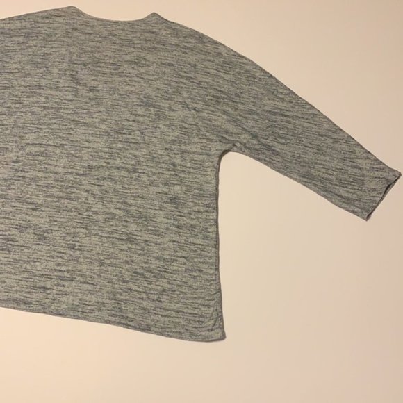 Aritzia Wilfred Free Grey Sweater - Women’s Size Medium - Picture 5 of 6